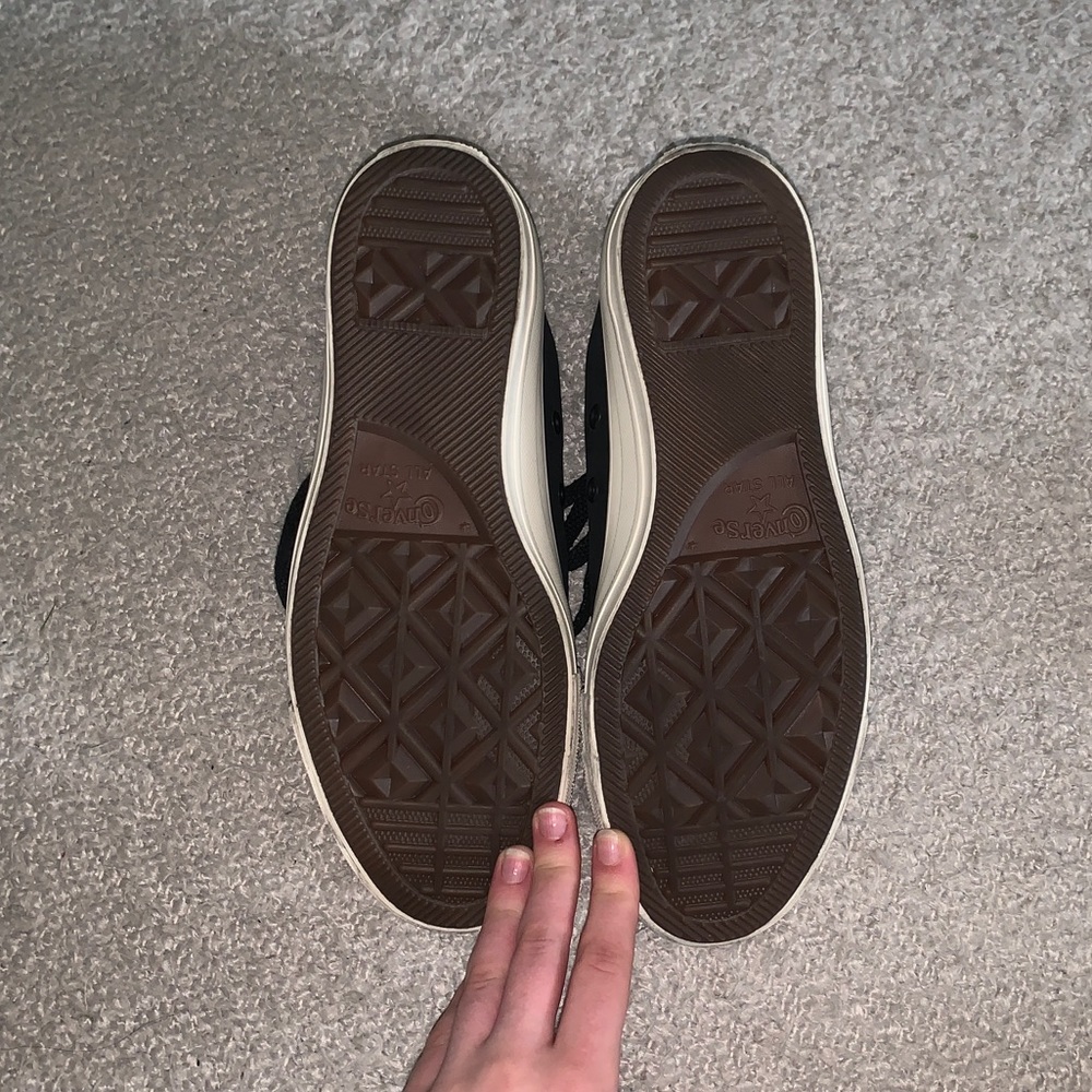 NEW Converse - Picture 3 of 3